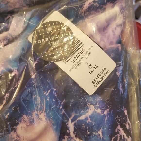 TORRID BATHING SUIT SLIMMING 1X WIRELESS TUMMY CONTROL ONE PIECE SWIMSUIT BLUE - Picture 9 of 10